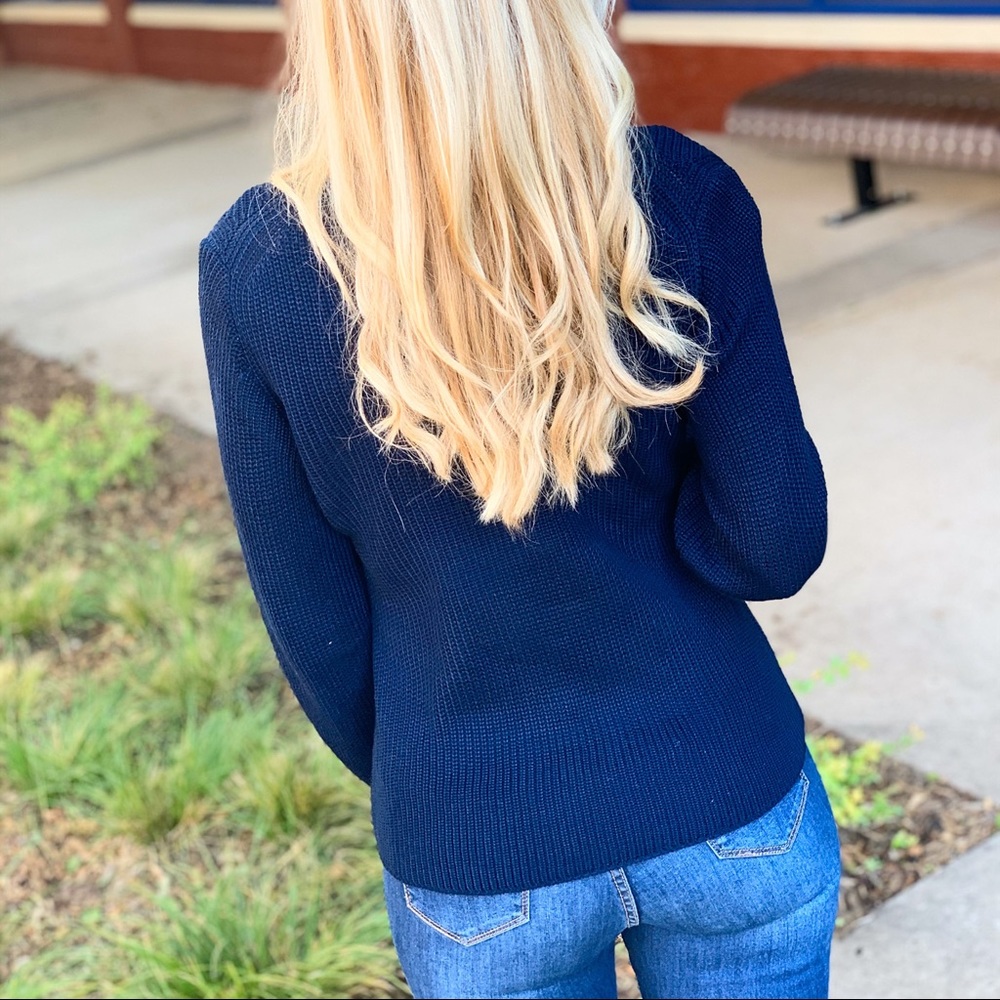 ✨LAST ONE✨Navy Surplice sweater - Picture 4 of 4